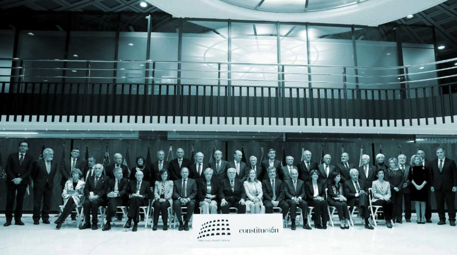 Cuarenta años de Constitución (o de la tercera España y de la superación del duelo a garrotazos)